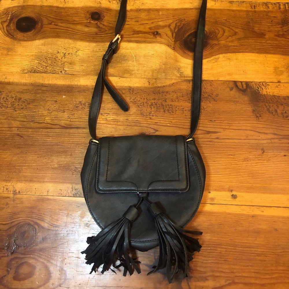 Black Round Tassel Crossbody Purse